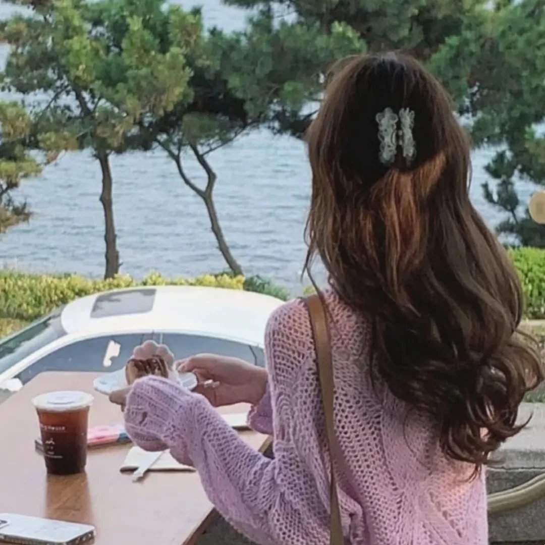 春闺三凤